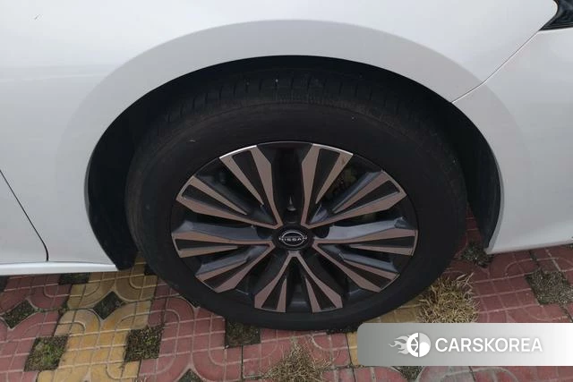 Nissan Teana id 4314649 из Китая 10