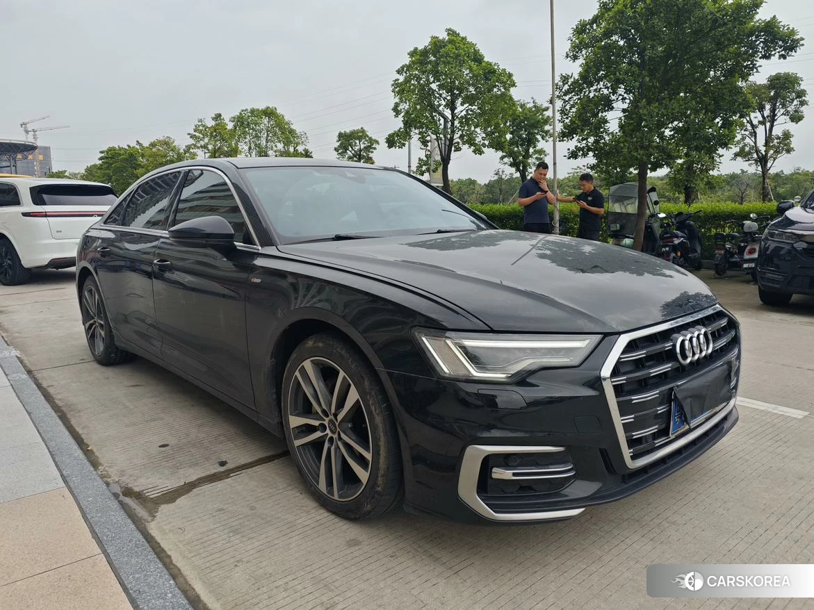 Audi A6L 2023 Черный из Китая, фото 3