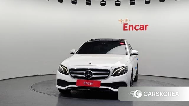 Mercedes-Benz E-Class W213 id 4285796 из Кореи 23
