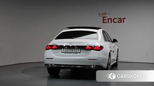 Mercedes-Benz E-Class W214 id 4280130 из Кореи 23