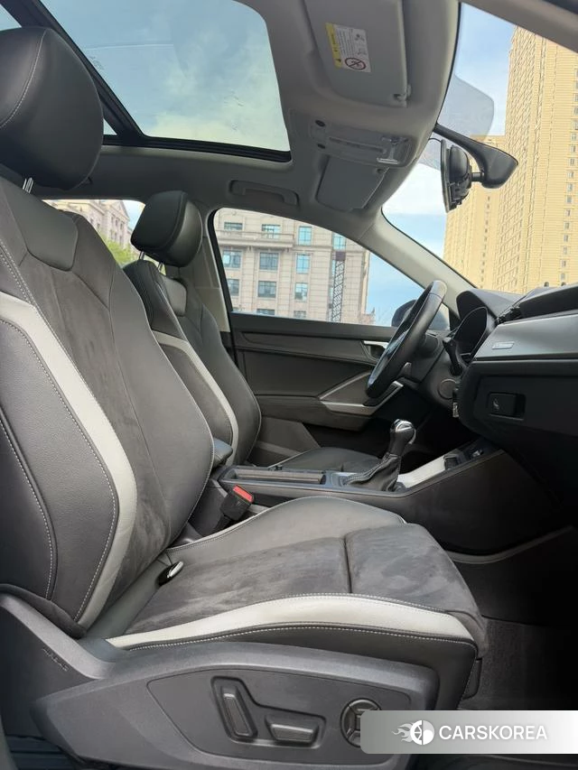 Audi Q3 2023 Белый из Китая, фото 4