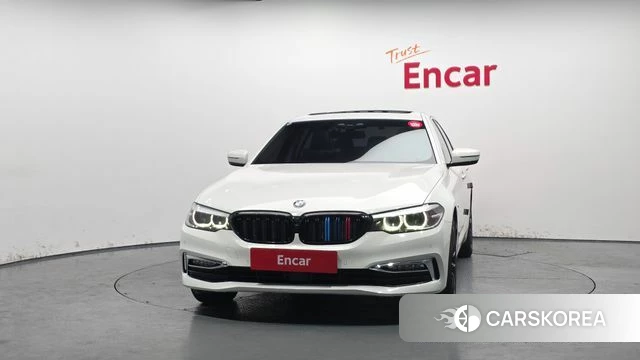 BMW 5 Series (G30) id 3845690 из Кореи 13