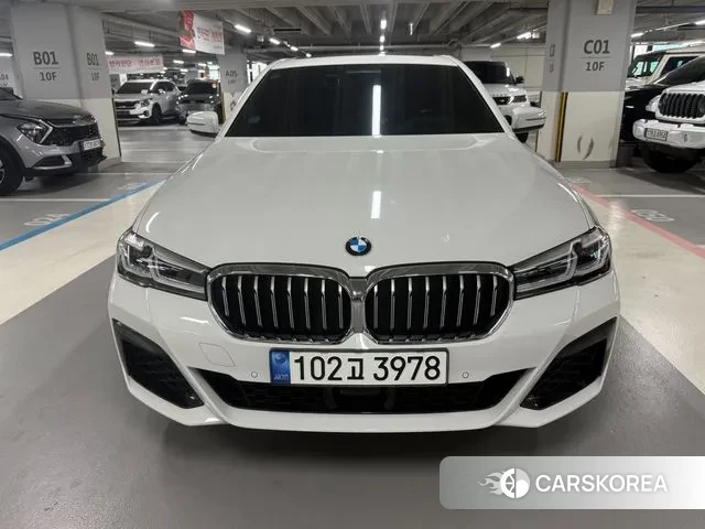 BMW 5 Series (G30) id 3556067 из Кореи 13