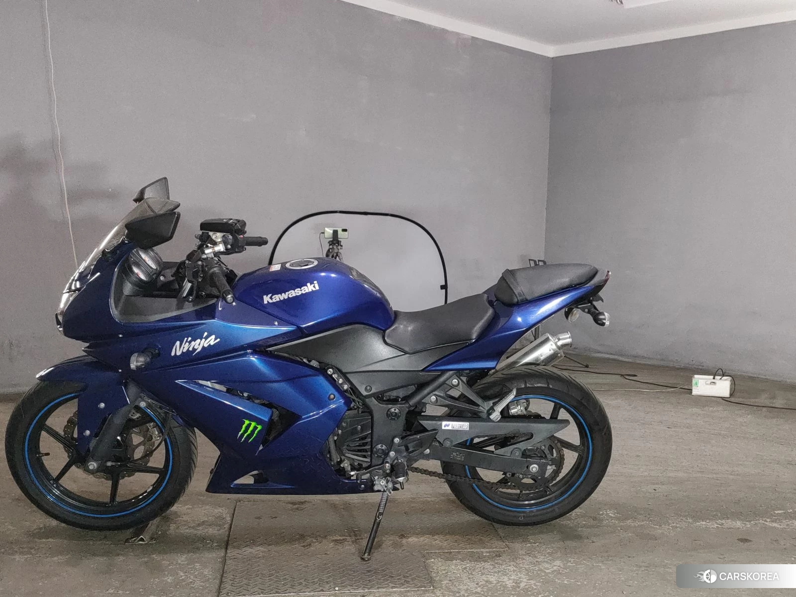 Kawasaki NINJA 250R 2011 из Японии, фото 2