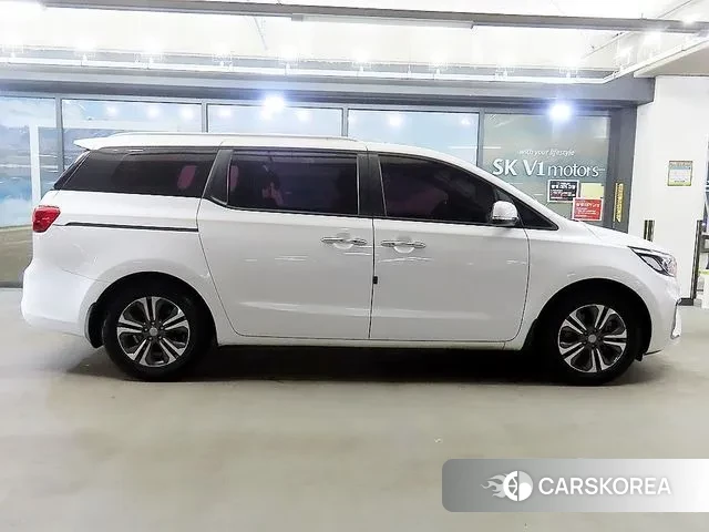 Kia The New Carnival id 3510018 из Кореи 13