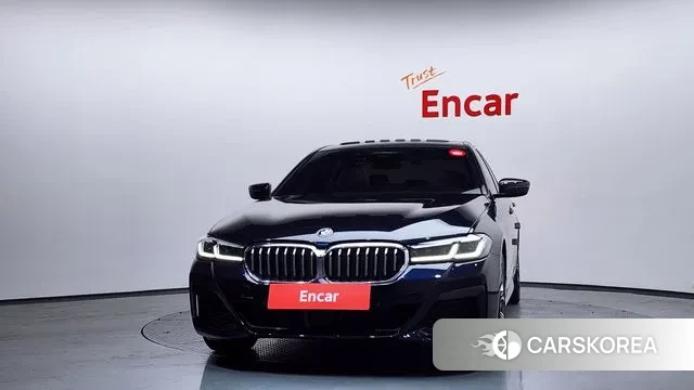 BMW 5 Series (G30) id 3702783 из Кореи 13