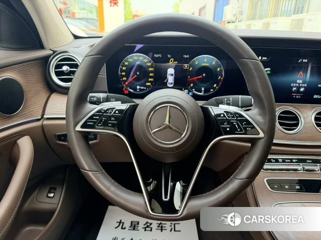 Mercedes-Benz E-class id 4264833 из Китая 11