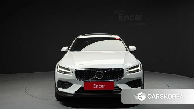 Volvo V60 Cross-Country 2nd Generation id 3965463 из Кореи 13