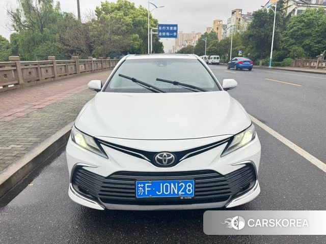 Toyota Camry 2022 Белый из Китая, фото 3