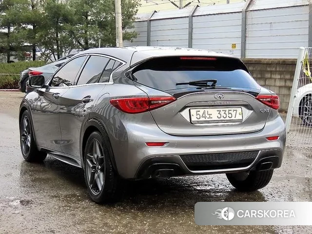Infiniti Q30 id 3761179 из Кореи 13