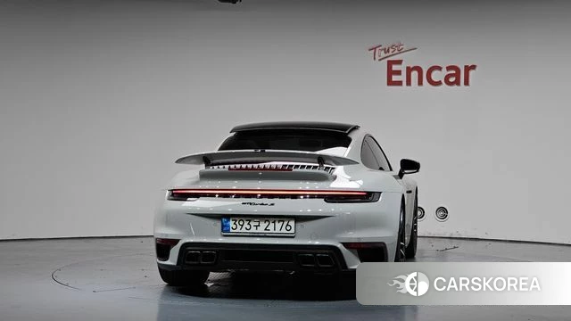 Porsche 911(992) id 4529252 из Кореи 23