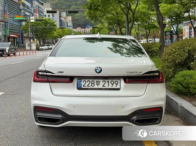 BMW 7 Series (G11) 2022 Белый из Кореи, фото 3