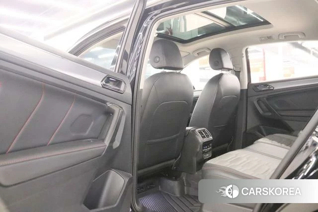 Volkswagen Tiguan X 2021 Черный из Китая, фото 4