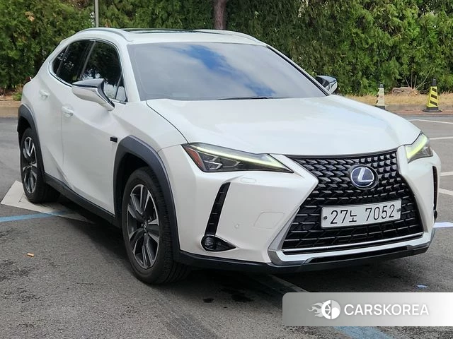 Lexus UX250h id 3924606 из Кореи 13