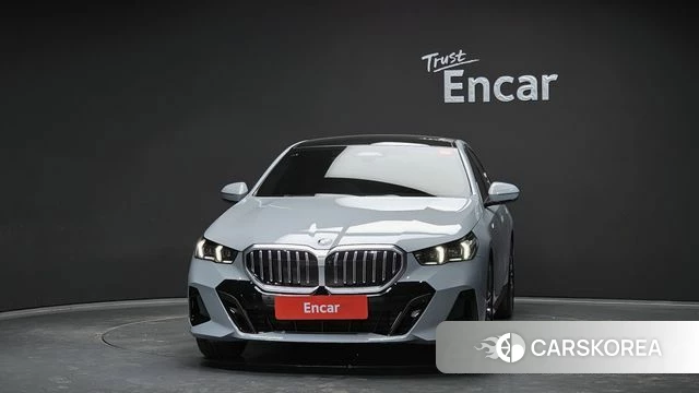 BMW 5 Series (G60) id 3963510 из Кореи 13