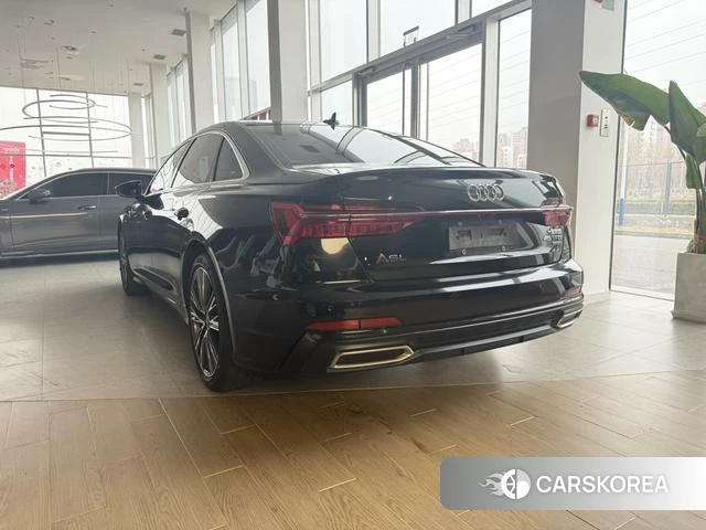 Audi A6L 2021 Черный из Китая, фото 3