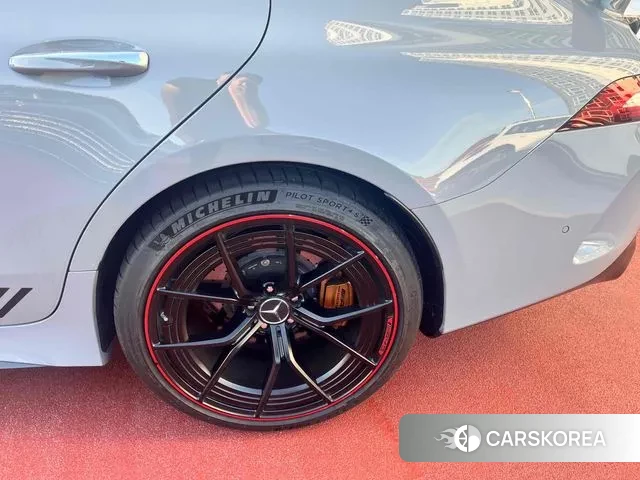 Mercedes-Benz AMG GT 2023 Серебристо-серый из Кореи, фото 3