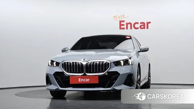 BMW 5 Series (G60) id 3745523 из Кореи 13