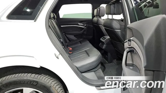 Audi e-Tron id 2678278 из Кореи 13