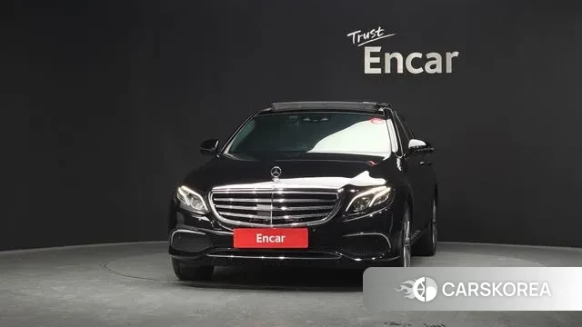 Mercedes-Benz E-Class W213 id 3698449 из Кореи 13