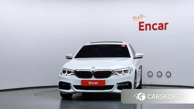 BMW 5 Series (G30) id 4689376 из Кореи 23