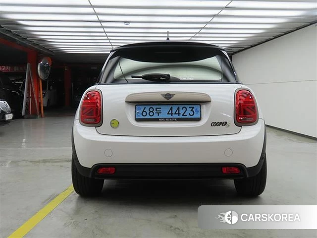 Mini Cooper Electric id 4749552 из Кореи 13