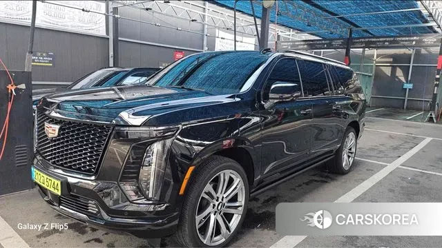 Cadillac Escalade 5th Generation 2025 Черный из Кореи, фото 3