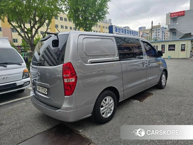 Hyundai The New Grand Starex id 4384510 из Кореи 13