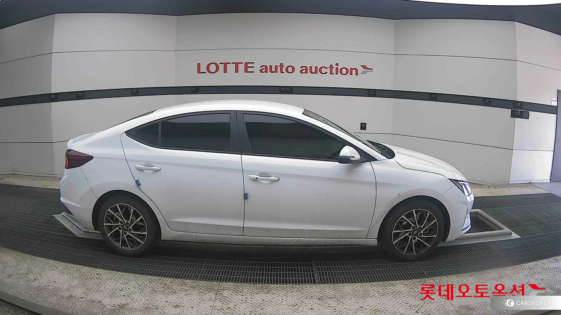 Hyundai Avante id 4289330 из Кореи 23