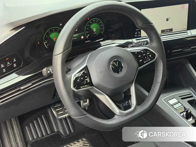 Volkswagen Golf 2022 Белый из Китая, фото 3