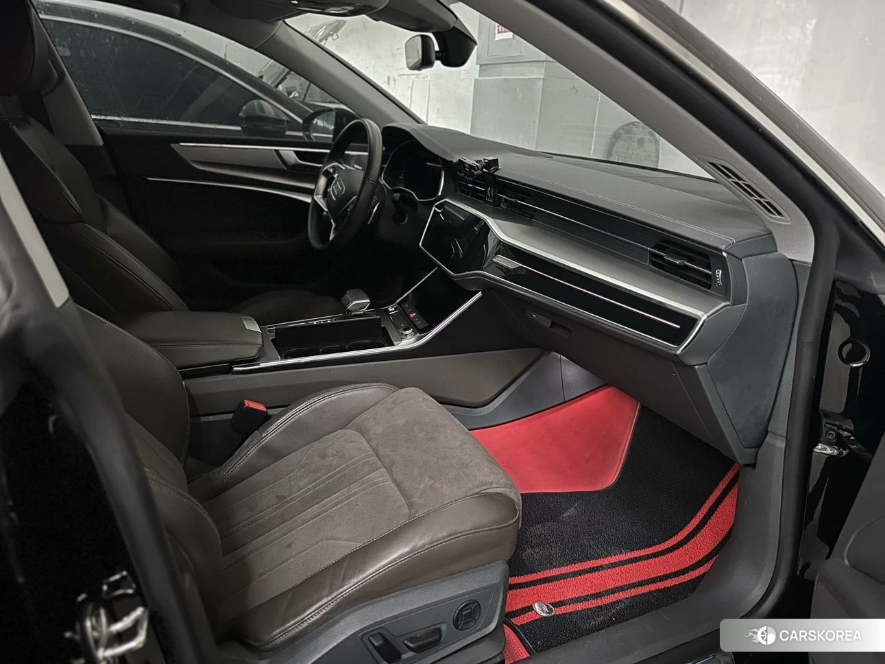Audi A7L id 4479752 из Китая 10