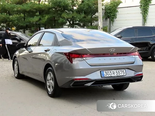 Hyundai Avante (CN7) id 3488427 из Кореи 9