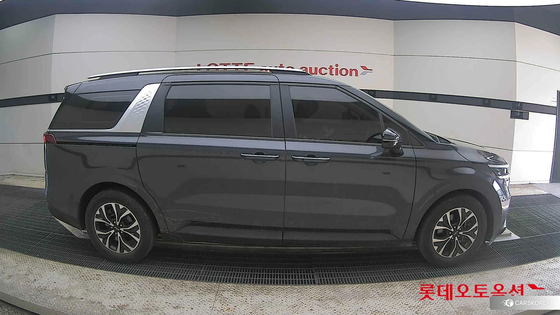 Kia Carnival id 4289546 из Кореи 23