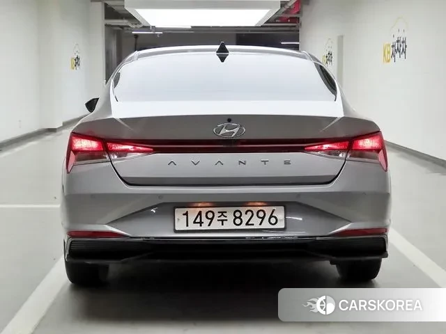 Hyundai Avante Hybrid (CN7) id 3732747 из Кореи 13