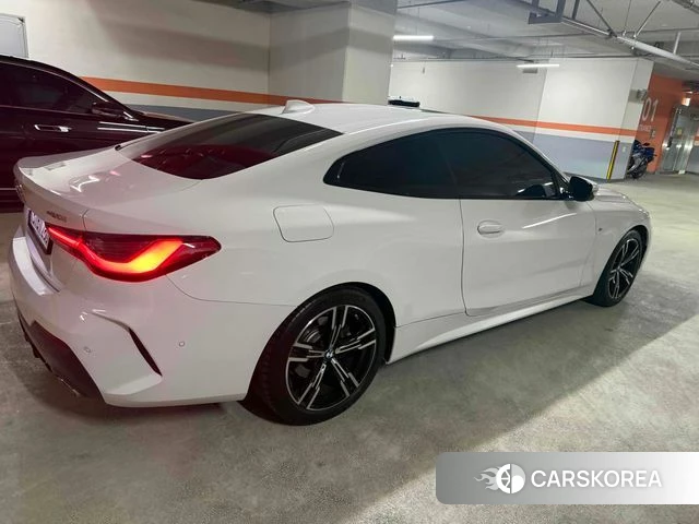 BMW 4 Series (G22) 2021 Белый из Кореи, фото 3