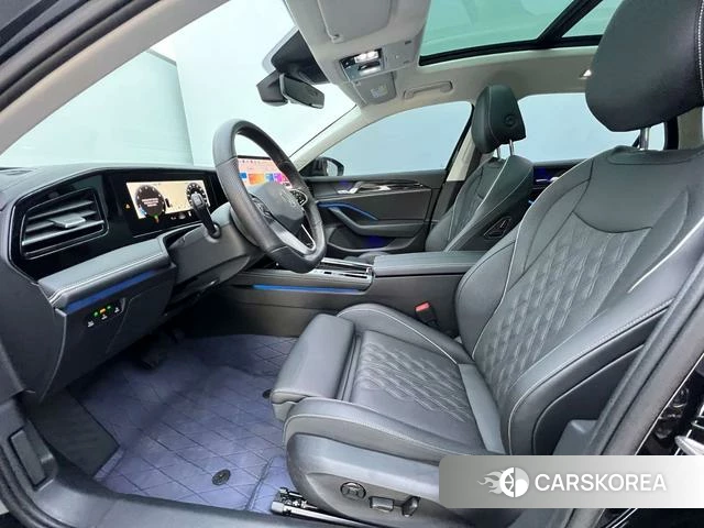 Volkswagen Magotan 2024 Черный из Китая, фото 4