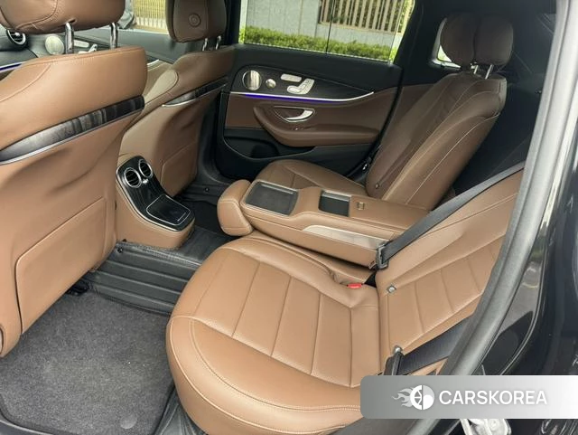 Mercedes-Benz E-class id 4211750 из Китая 19