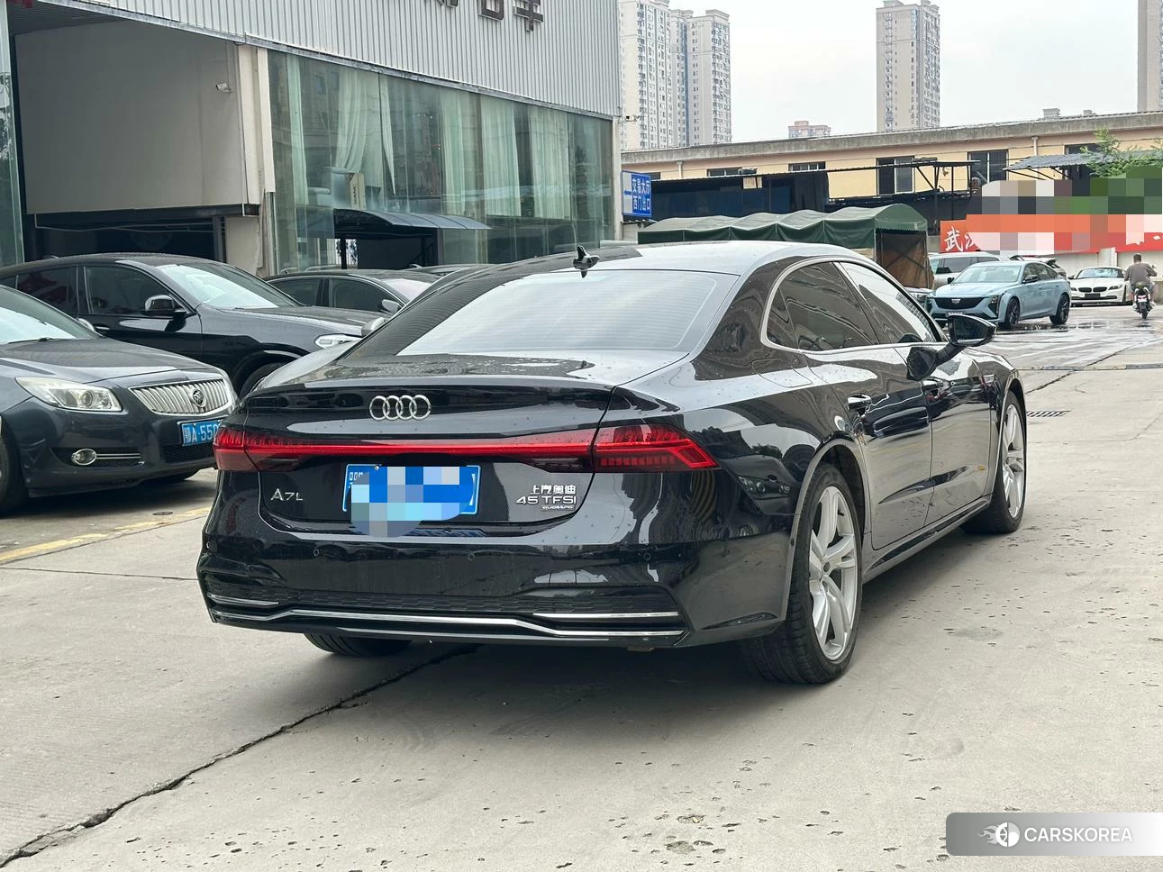 Audi A7L 2022 Черный из Китая, фото 3