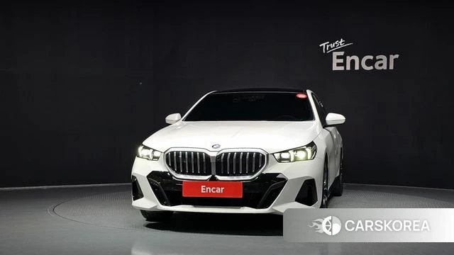 BMW 5 Series (G60) id 4695653 из Кореи 23