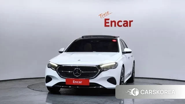 Mercedes-Benz E-Class W214 2025 Белый из Кореи, фото 5