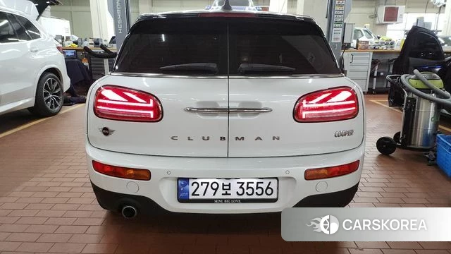Mini Cooper Clubman 2024 Белый из Кореи, фото 3
