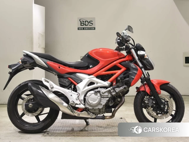 Проданный Suzuki GLADIUS 400 2010 из Японии