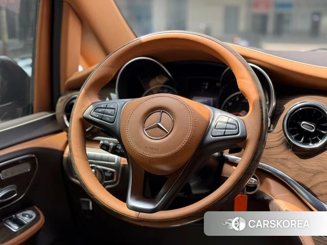 Mercedes-Benz V-class id 4301022 из Китая 15