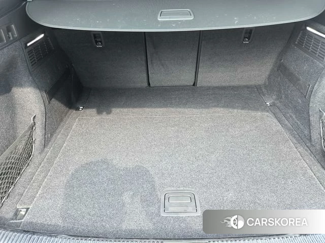 Audi Q5L id 4272805 из Китая 9