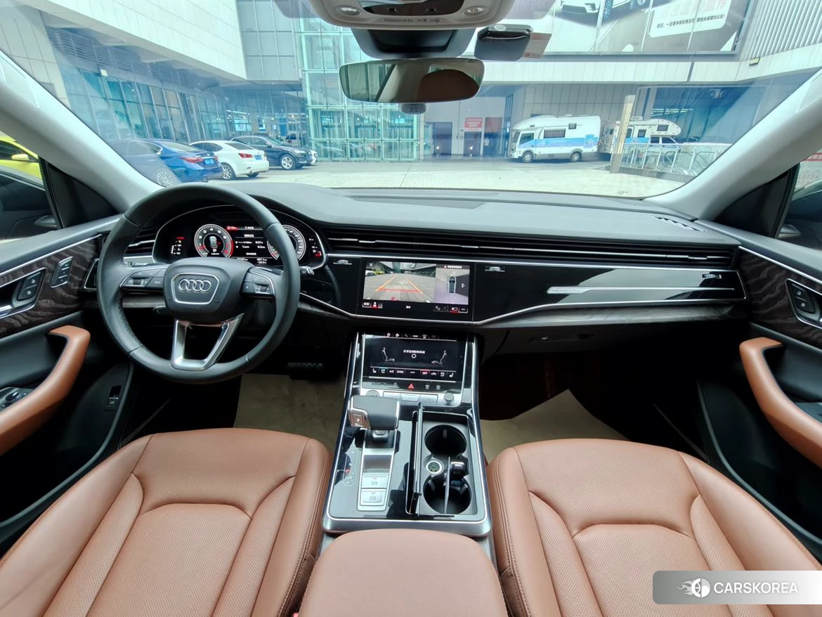 Audi Q8 2021 Черный из Китая, фото 3