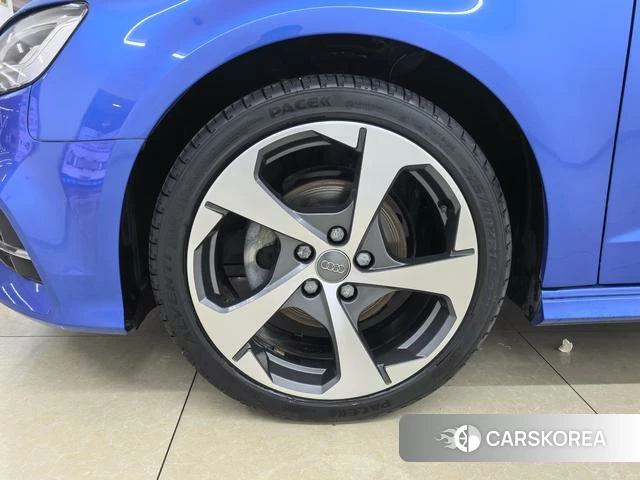 Audi A3 id 4214004 из Китая 11