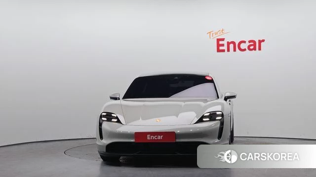 Porsche Taycan id 3916406 из Кореи 13