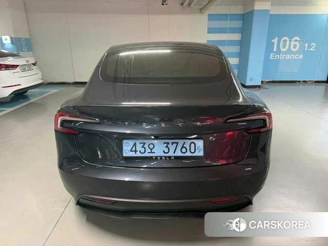 Tesla Model 3 2025 Серый из Кореи, фото 3