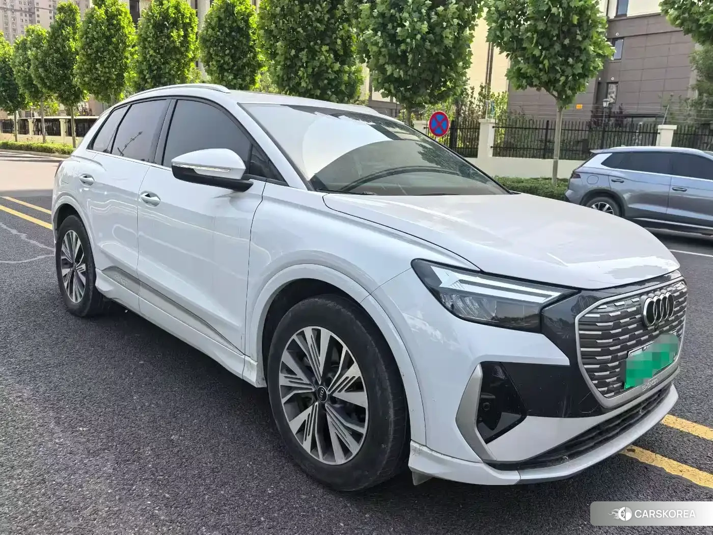 Audi Q4 2024 Белый из Китая, фото 3