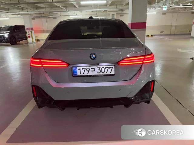 BMW 5 Series (G60) id 4577918 из Кореи 7